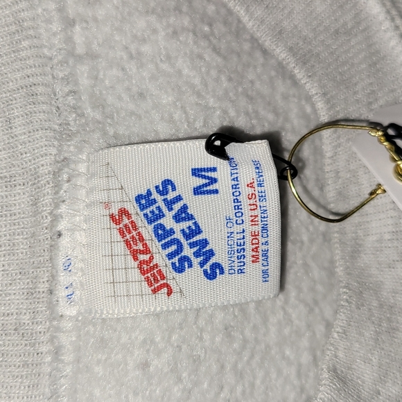 Vintage. 1994. Alaska State Cheerleading competition. Made in USA. Size Medium. - Picture 2 of 5